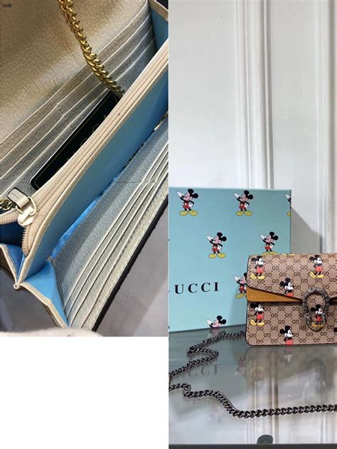 di che colore deve essere la sacca borsa gucci